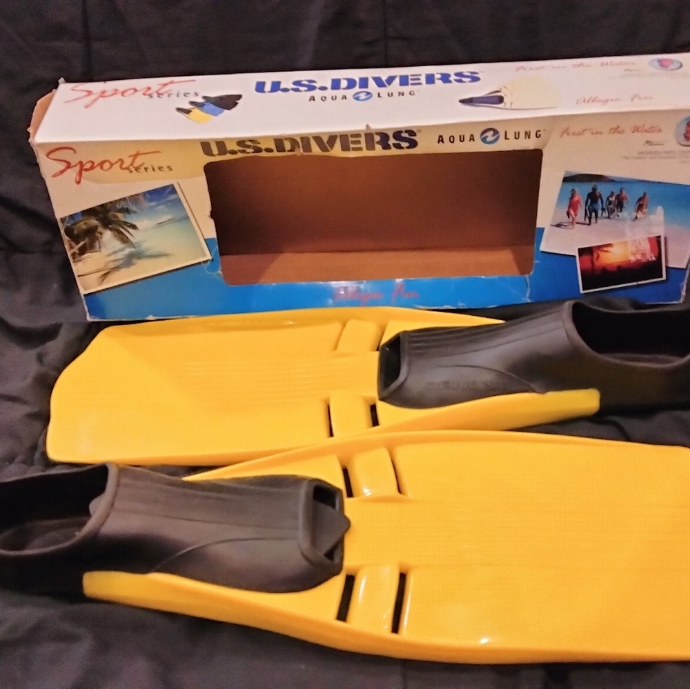 U.S. Divers Aqua Lung XL Scuba Fins (Size 11½-13)